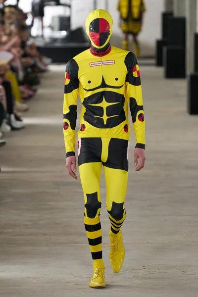 Look 46